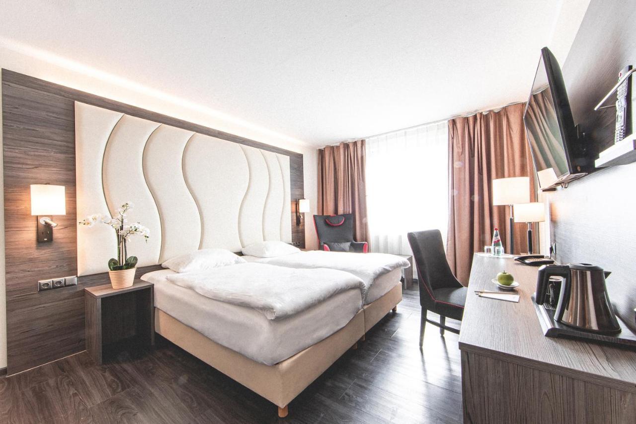 PLAZA Hotel Hanau Exteriör bild